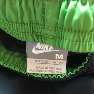 Size medium Nike basketball shorts in new condition